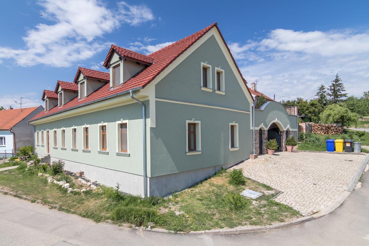 Apartmany Fojtova Studna Sedlec  Eksteriør billede